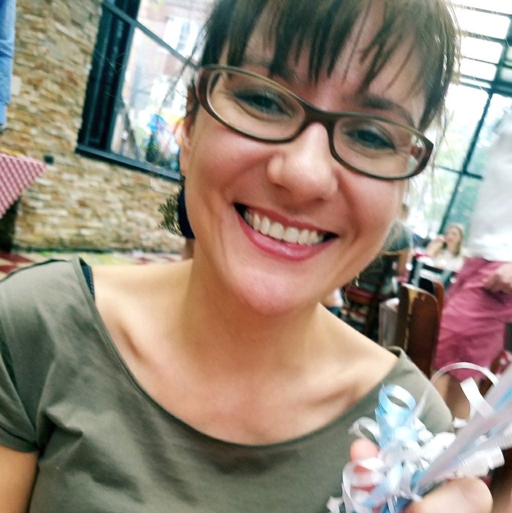 Meet your Posher, Ewa